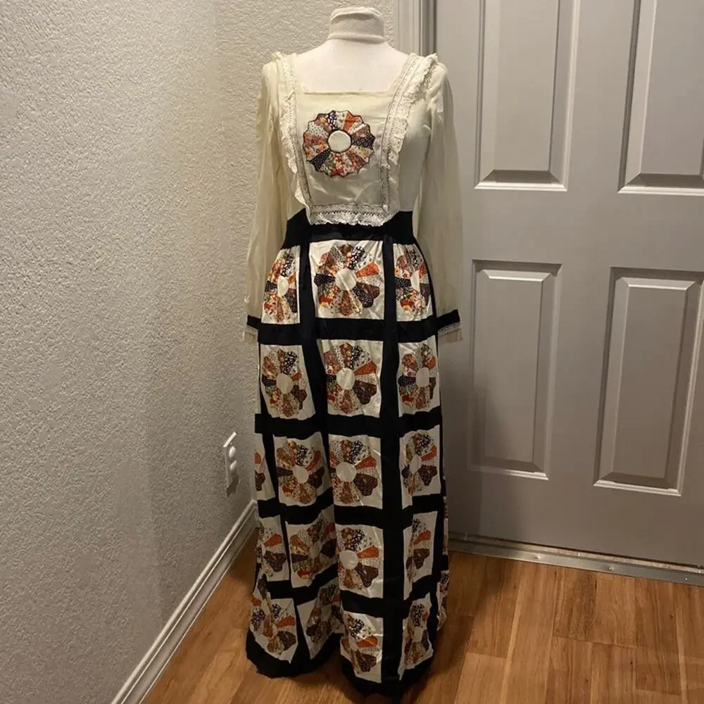 Vintage Rare 1970s Long Sleeve Maxi Cottagecore/Prairie Mock Quilt Dress Sz 6/8 - Picture 1 of 4